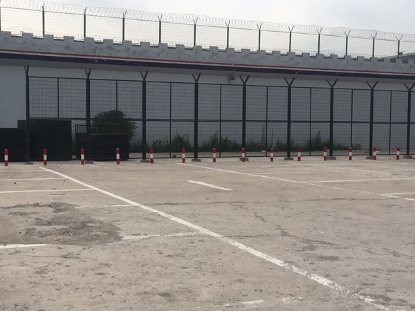 监狱非法使用手机检查